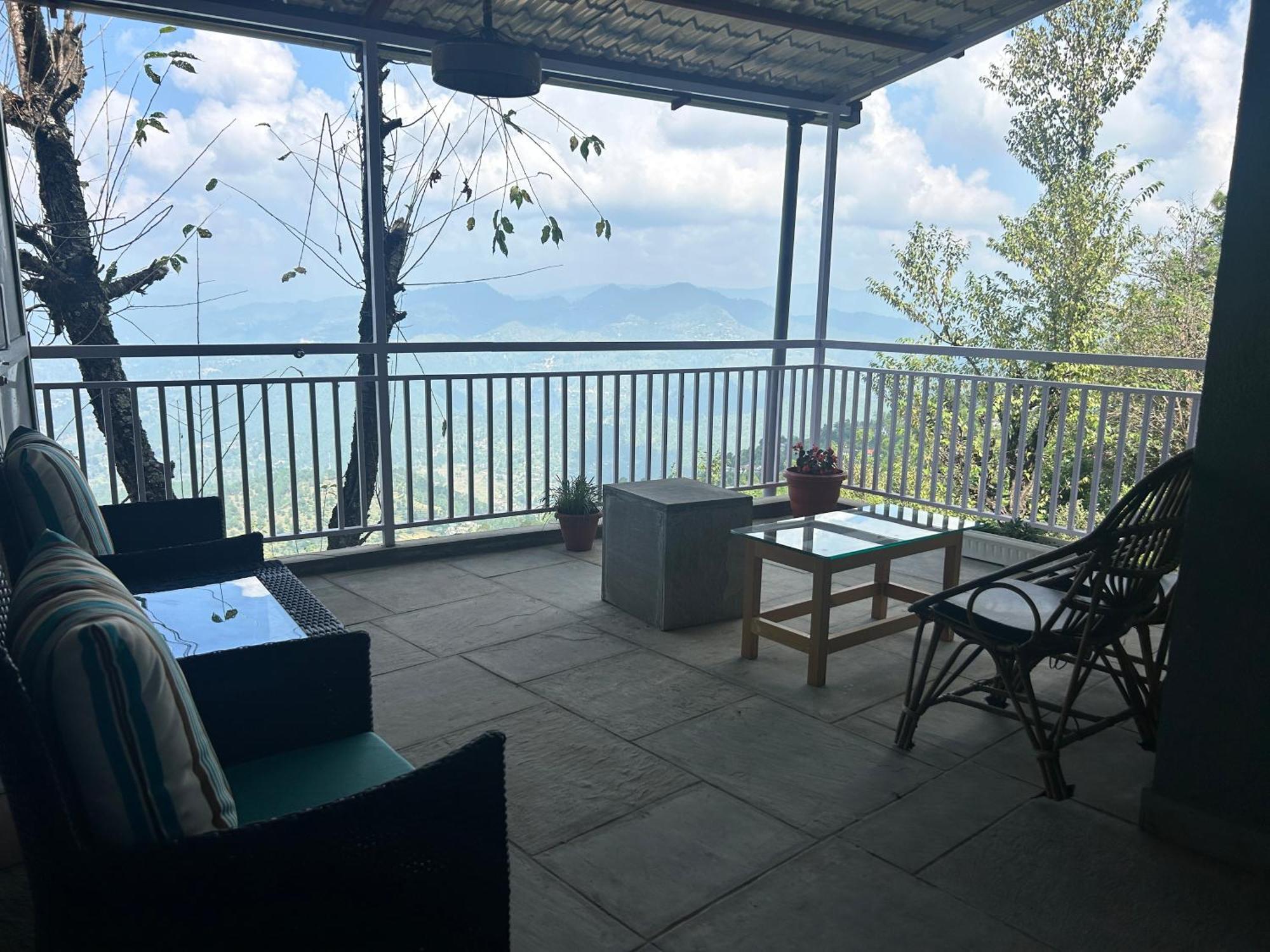 Kasar Himalaya Holiday Resort, Binsar Rd Almora Eksteriør bilde