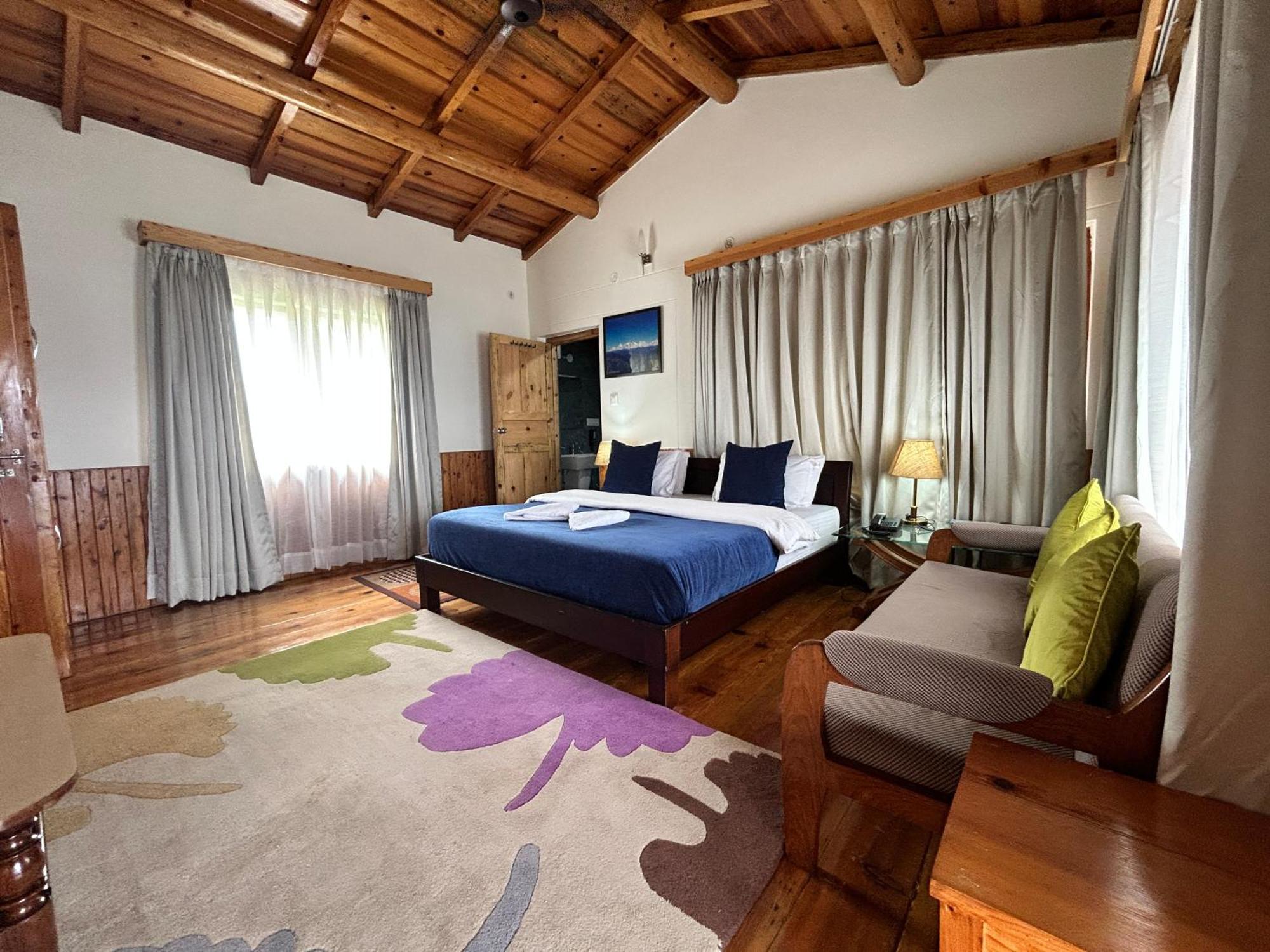 Kasar Himalaya Holiday Resort, Binsar Rd Almora Eksteriør bilde