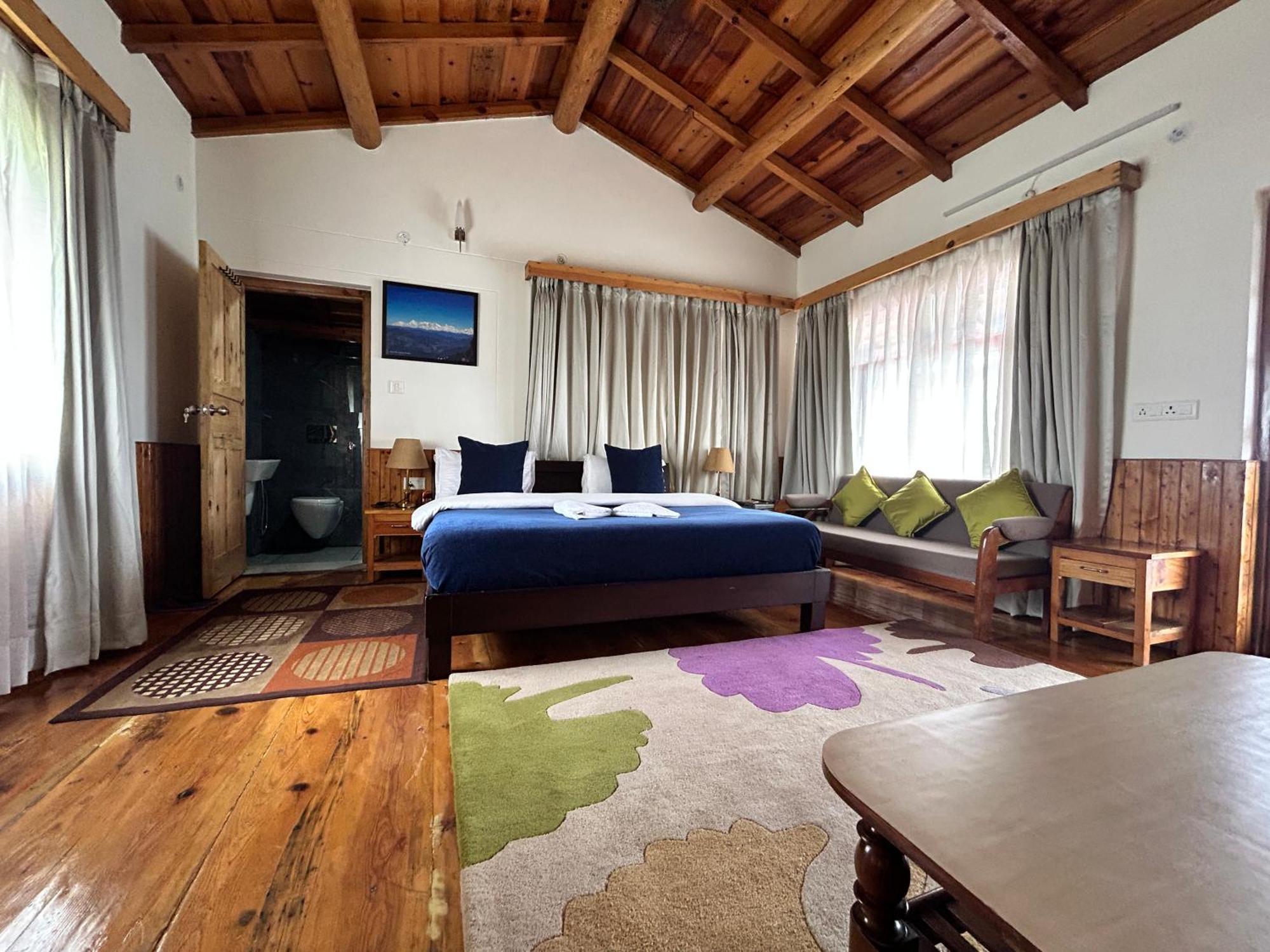 Kasar Himalaya Holiday Resort, Binsar Rd Almora Eksteriør bilde