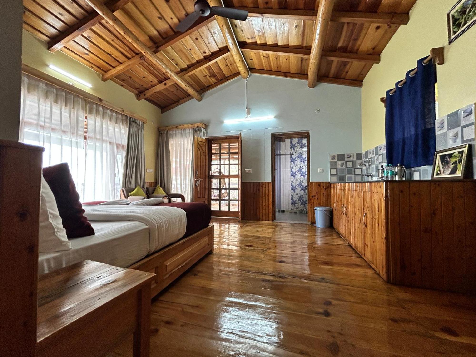 Kasar Himalaya Holiday Resort, Binsar Rd Almora Eksteriør bilde