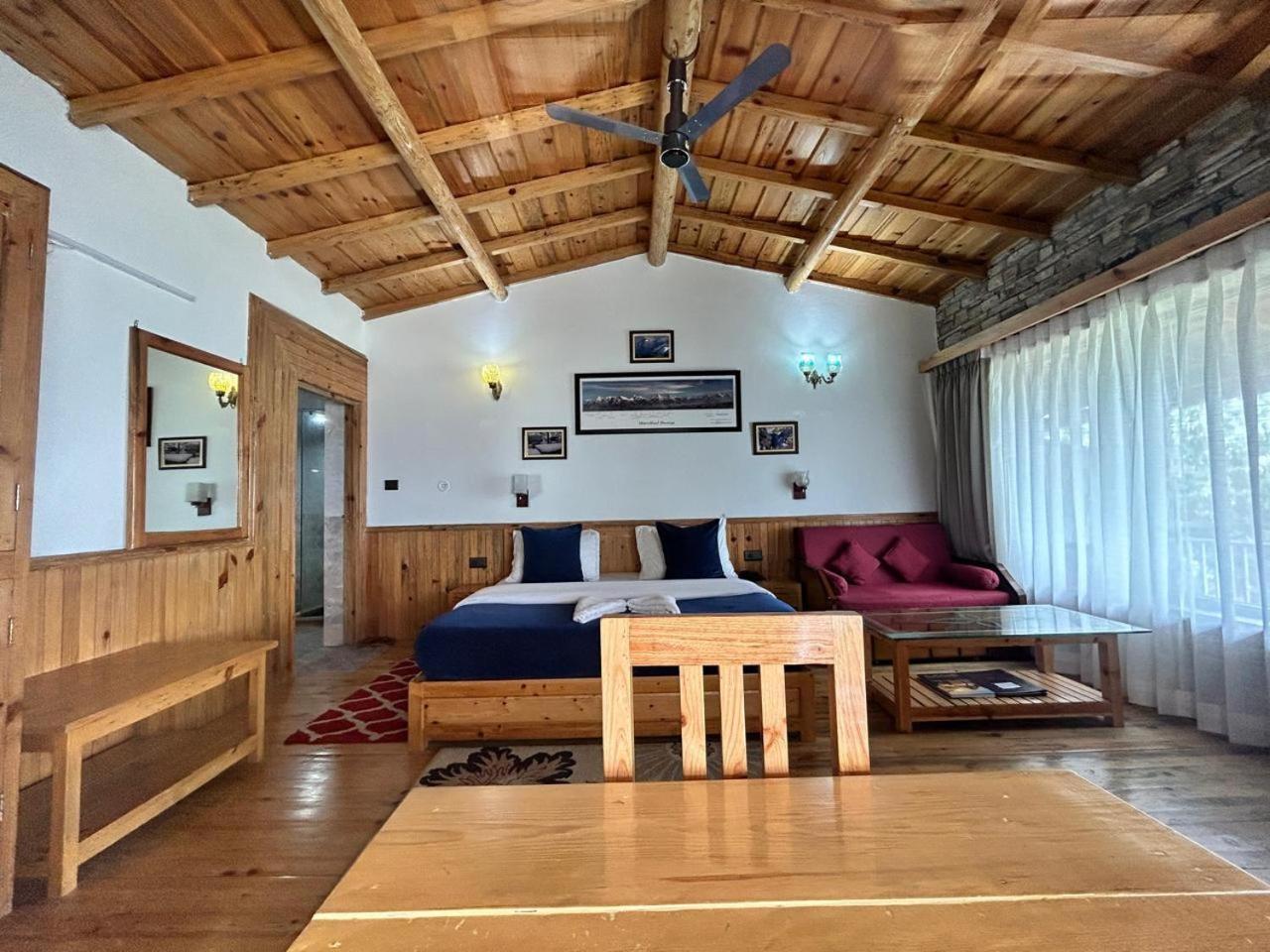 Kasar Himalaya Holiday Resort, Binsar Rd Almora Eksteriør bilde