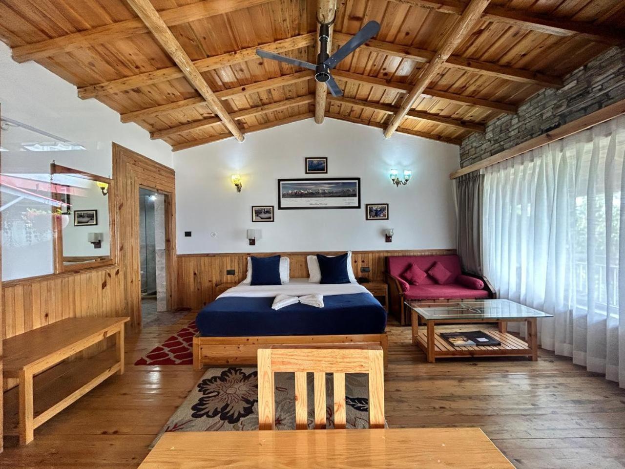 Kasar Himalaya Holiday Resort, Binsar Rd Almora Eksteriør bilde