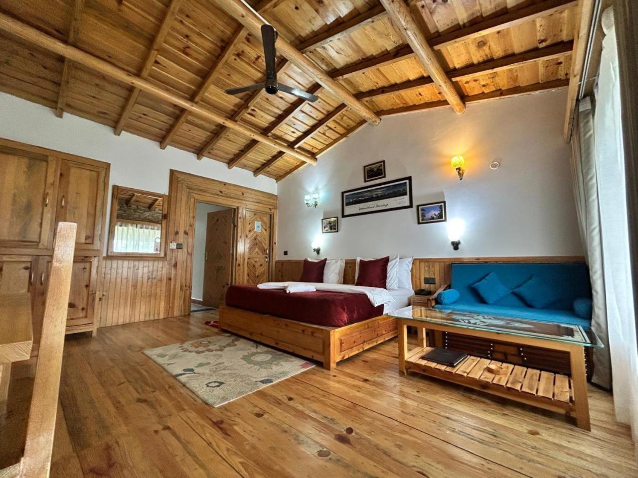 Kasar Himalaya Holiday Resort, Binsar Rd Almora Eksteriør bilde
