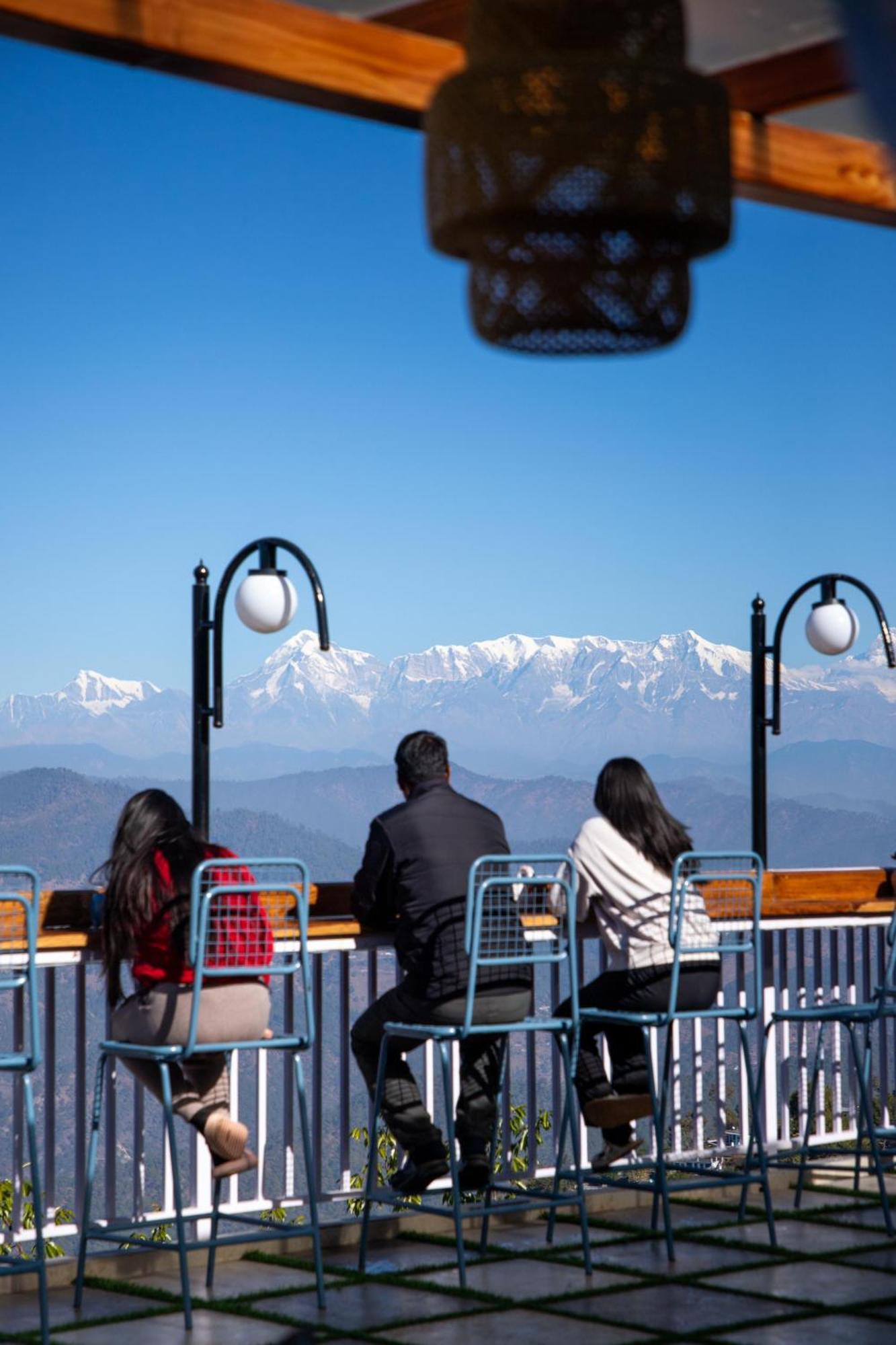 Kasar Himalaya Holiday Resort, Binsar Rd Almora Eksteriør bilde