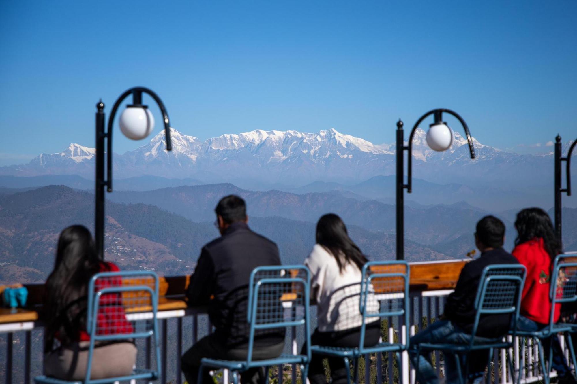 Kasar Himalaya Holiday Resort, Binsar Rd Almora Eksteriør bilde
