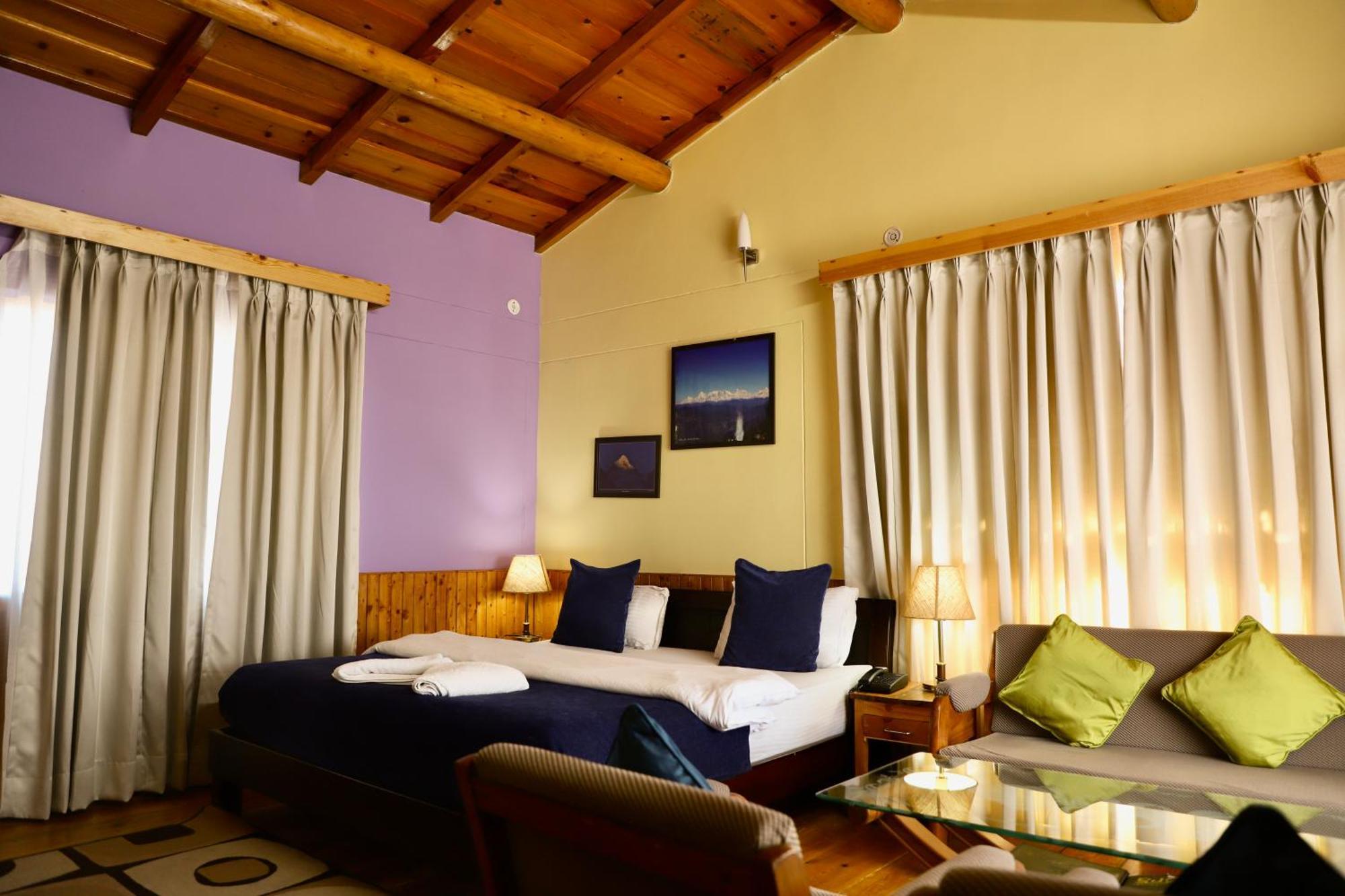Kasar Himalaya Holiday Resort, Binsar Rd Almora Eksteriør bilde